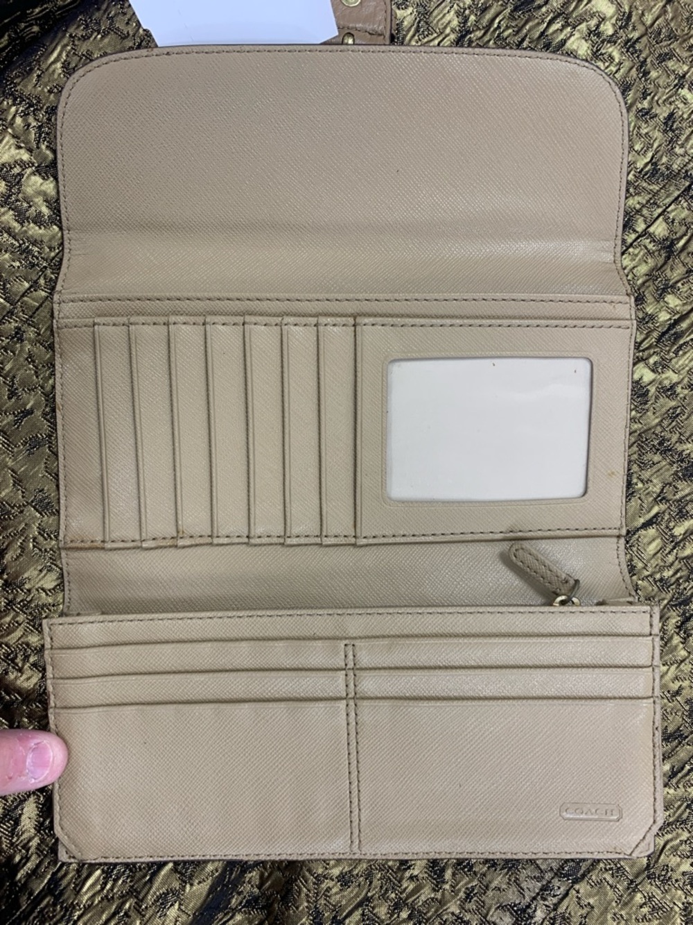 Coach Pebble Leather Buckle Wallet in Dusty Rose - Picture 3 of 8